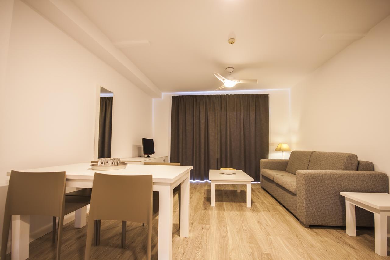 Aparthotel Vigilia Park à Puerto de Santiago  Extérieur photo